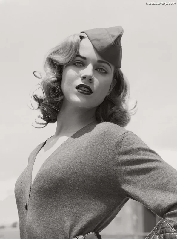 Evan Rachel Wood photo 11 of 75
