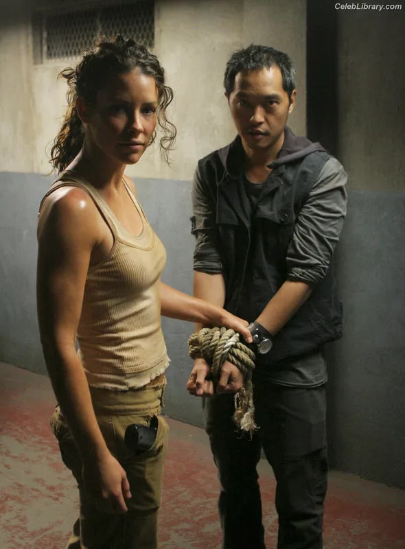 Evangeline Lilly photo 4 of 409
