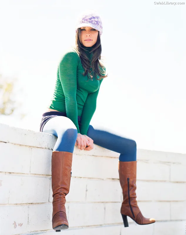 Evangeline Lilly photo 5 of 409