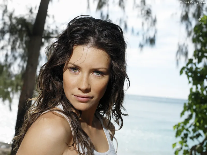 Evangeline Lilly photo 11 of 409