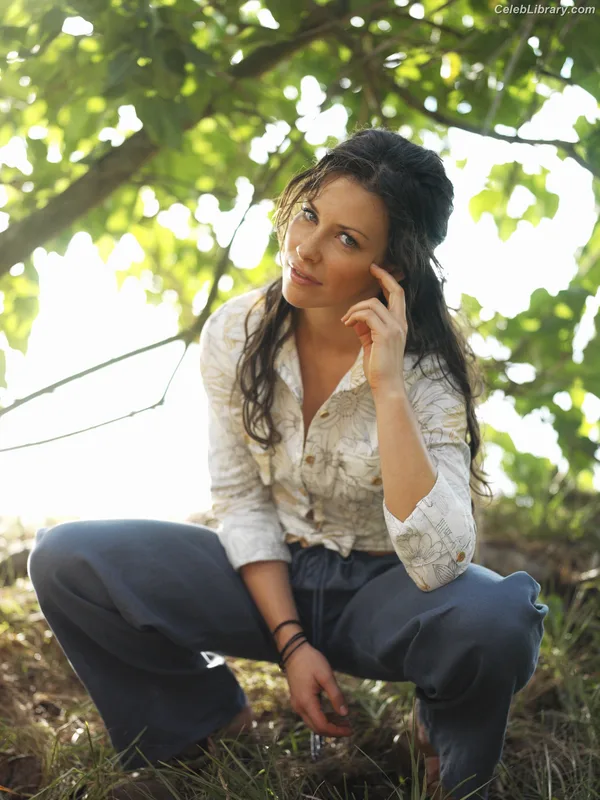 Evangeline Lilly photo 17 of 409