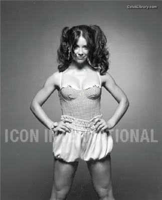 Evangeline Lilly photo 11 of 409