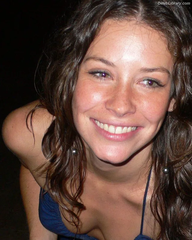 Evangeline Lilly photo 10 of 409