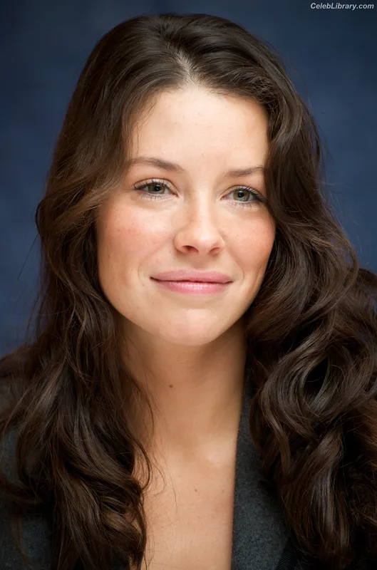 Evangeline Lilly photo 23 of 409