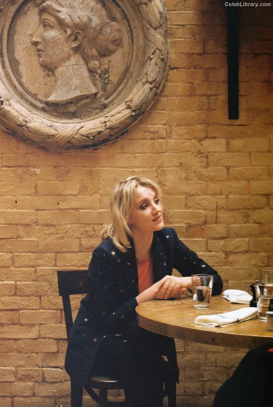 Evanna Lynch photo 17 of 389