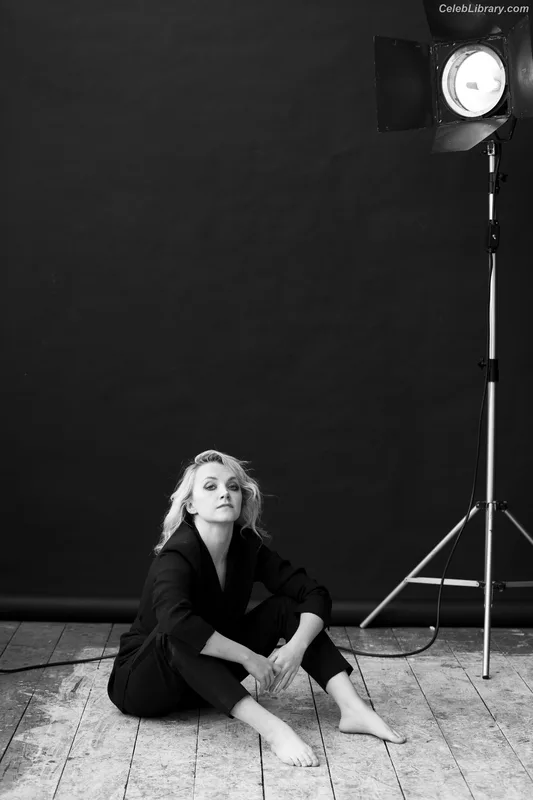 Evanna Lynch photo 15 of 389