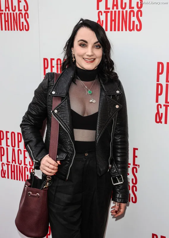 Evanna Lynch photo 2 of 389