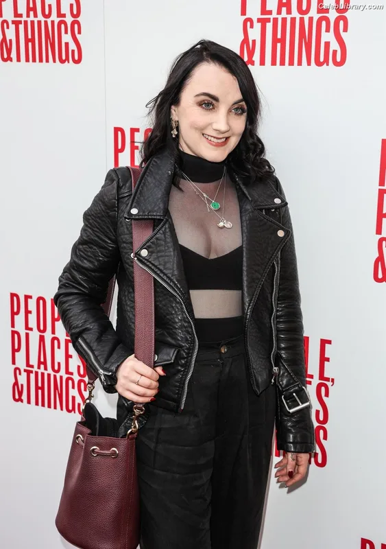Evanna Lynch photo 8 of 389