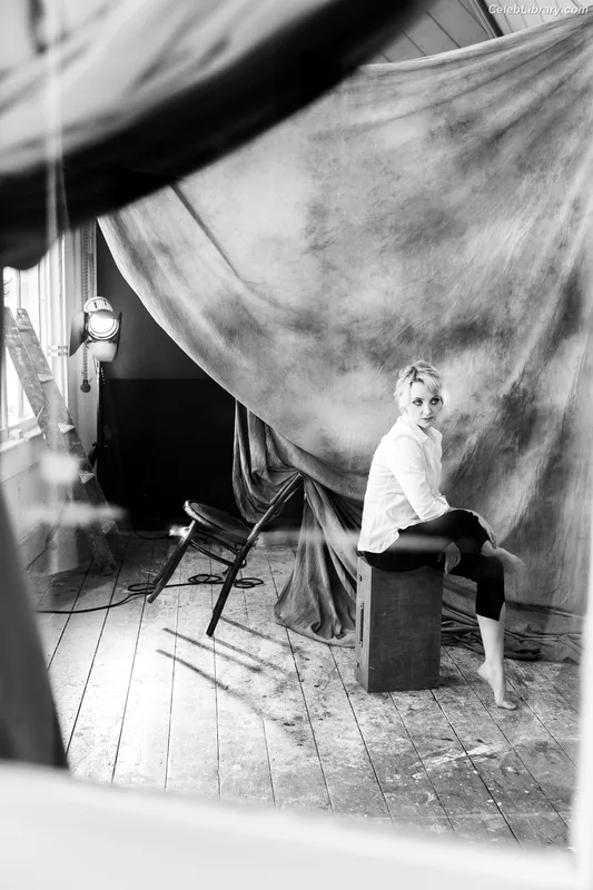 Evanna Lynch photo 4 of 389