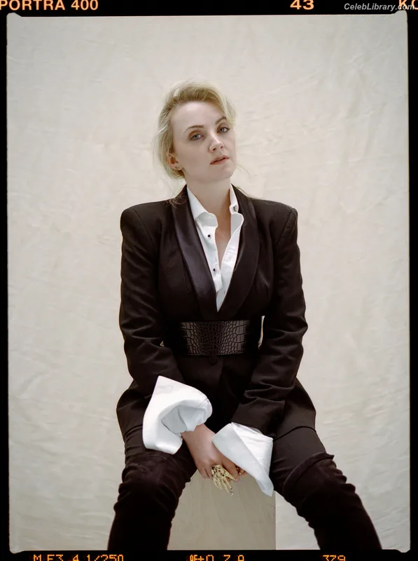 Evanna Lynch photo 5 of 389