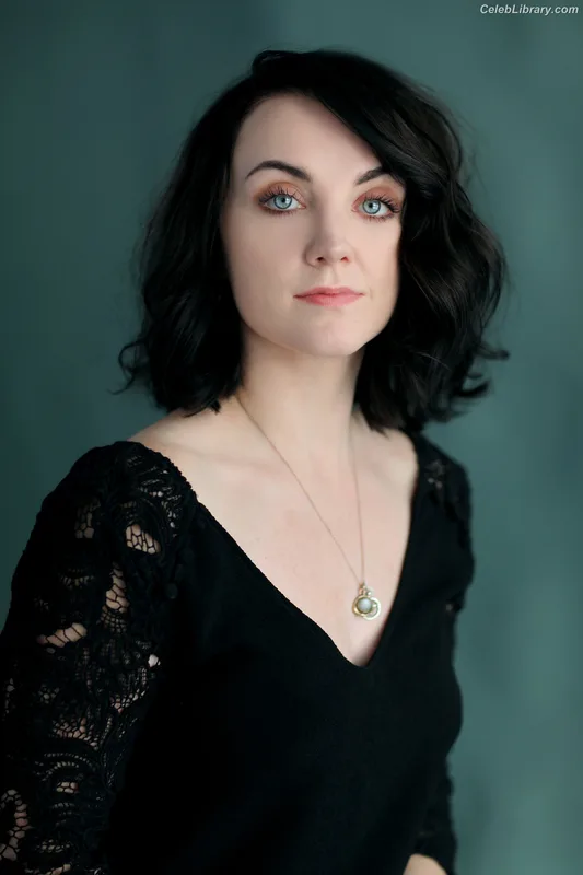 Evanna Lynch photo 14 of 389