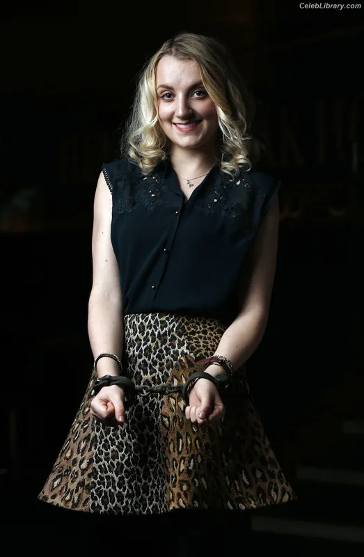 Evanna Lynch photo 14 of 389