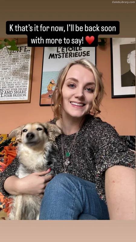 Evanna Lynch photo 6 of 389