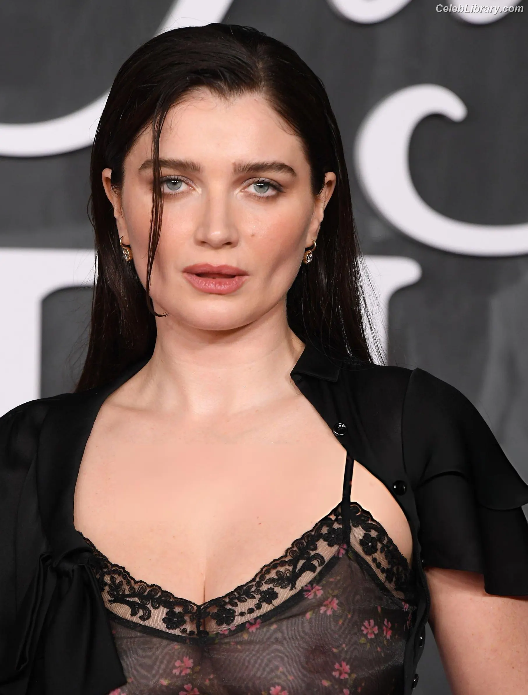Eve Hewson photo 10 of 289