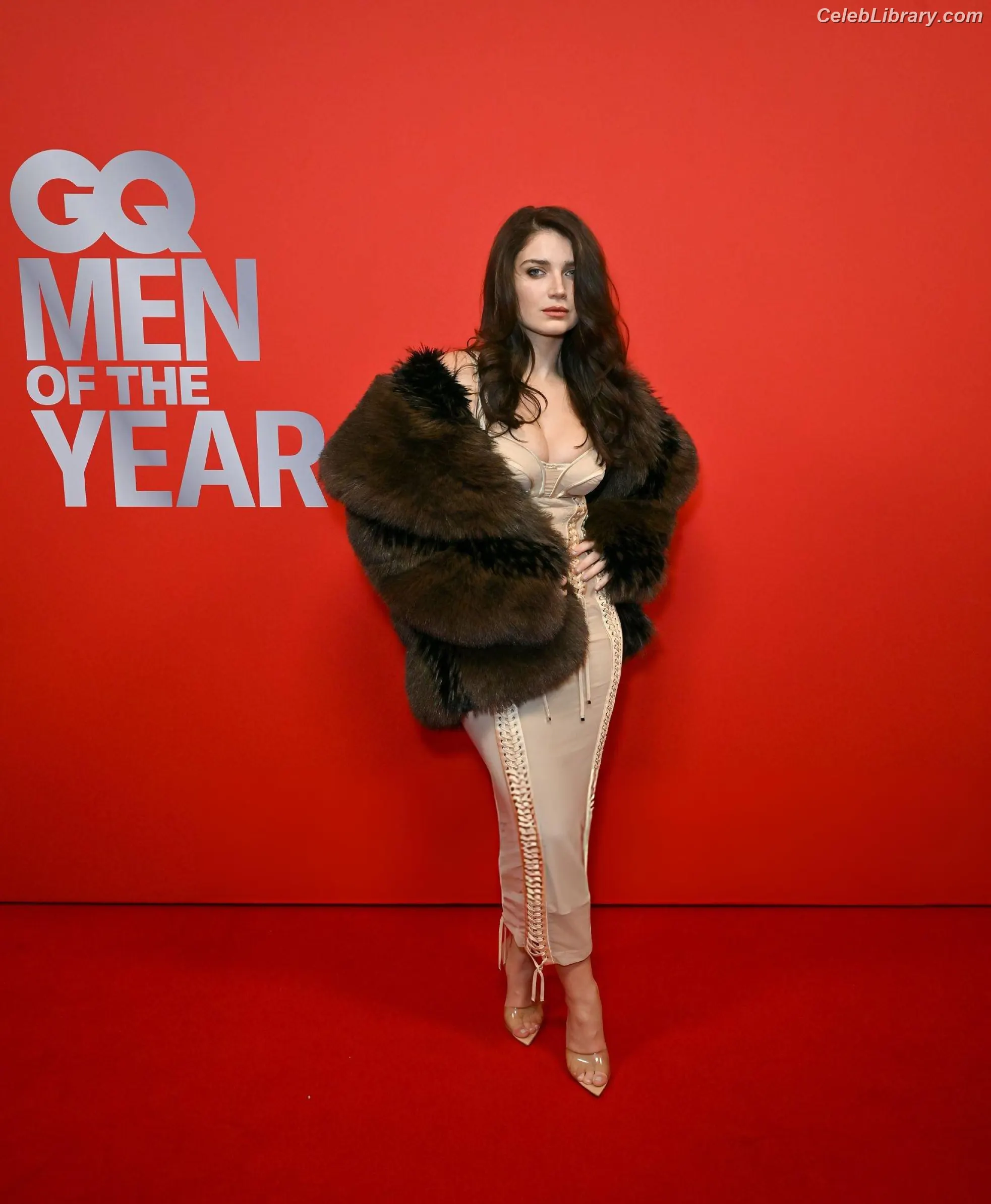 Eve Hewson photo 3 of 289