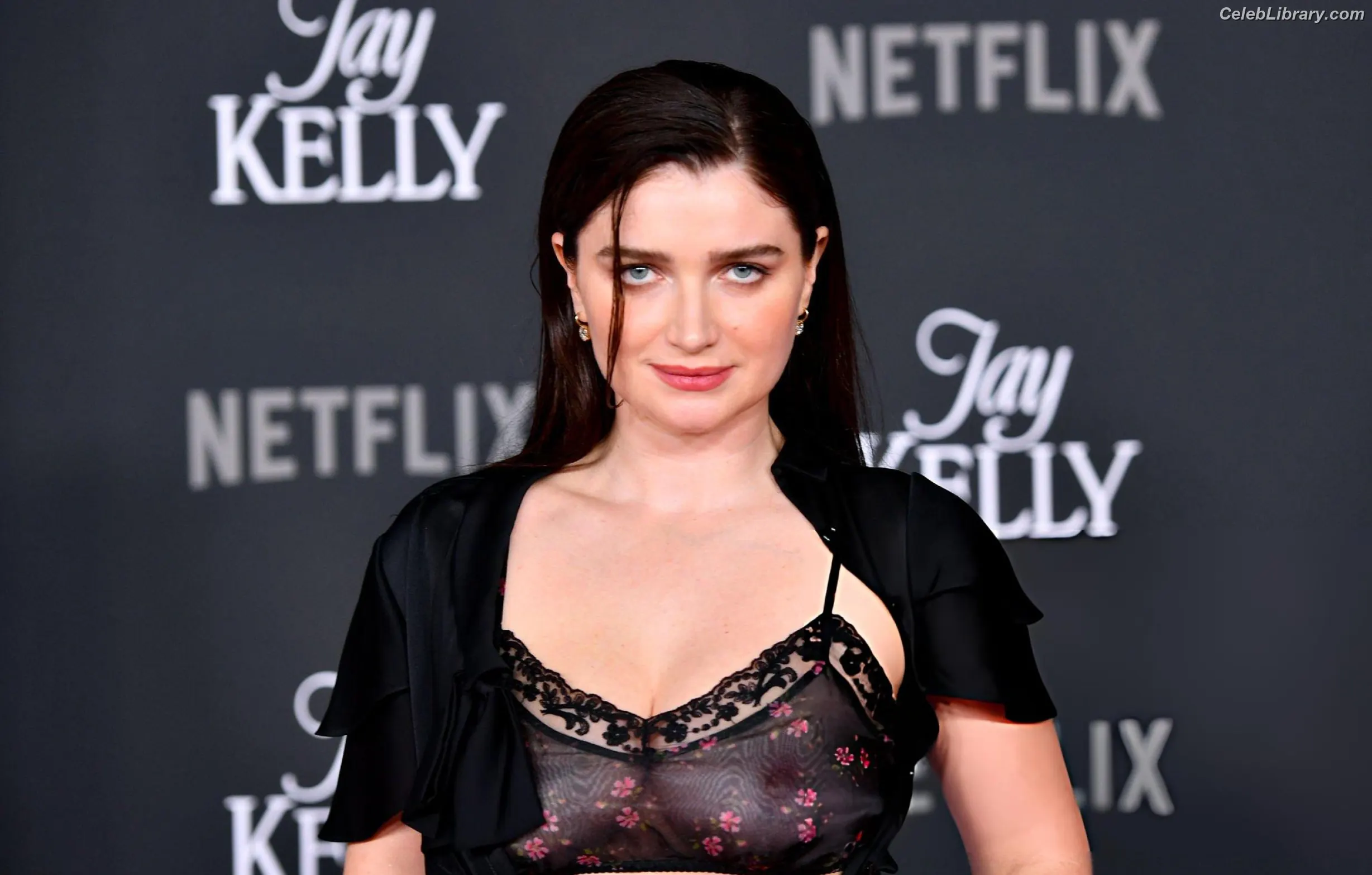 Eve Hewson photo 4 of 289