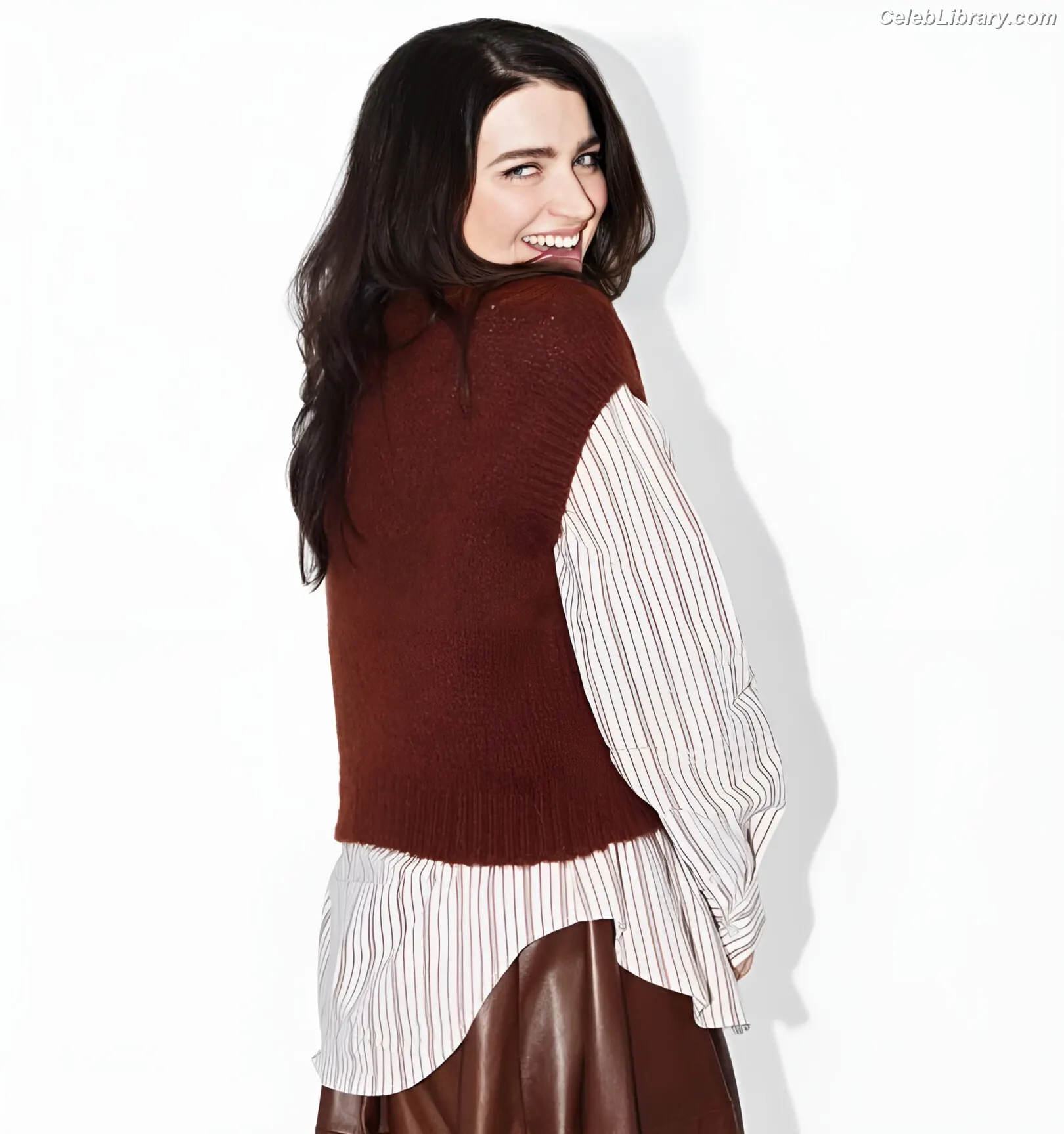 Eve Hewson photo 18 of 289
