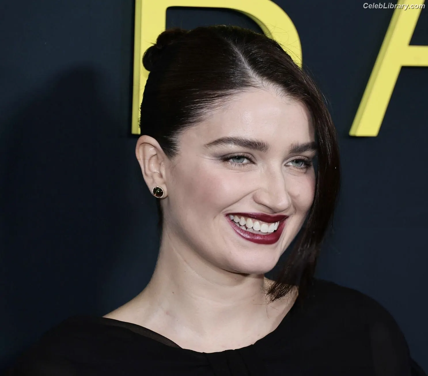Eve Hewson photo 11 of 289