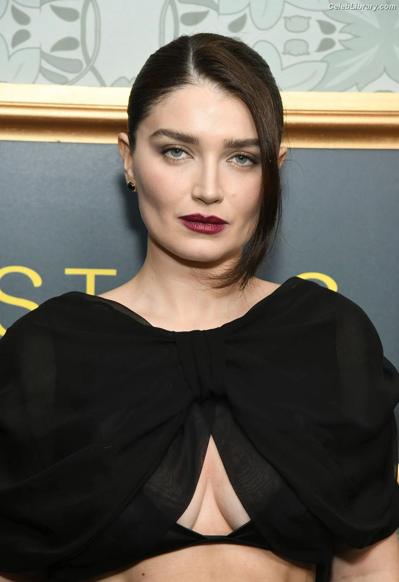 Eve Hewson photo 12 of 289