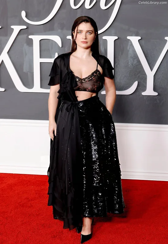Eve Hewson photo 17 of 290
