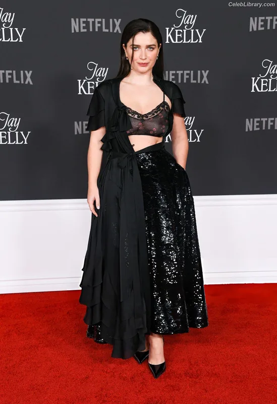 Eve Hewson photo 7 of 290
