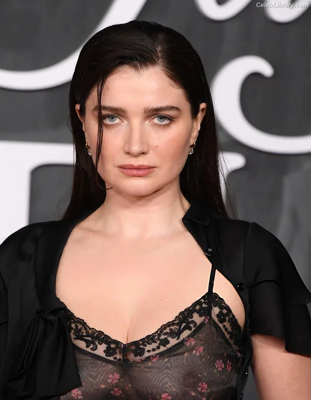 Eve Hewson photo 14 of 290