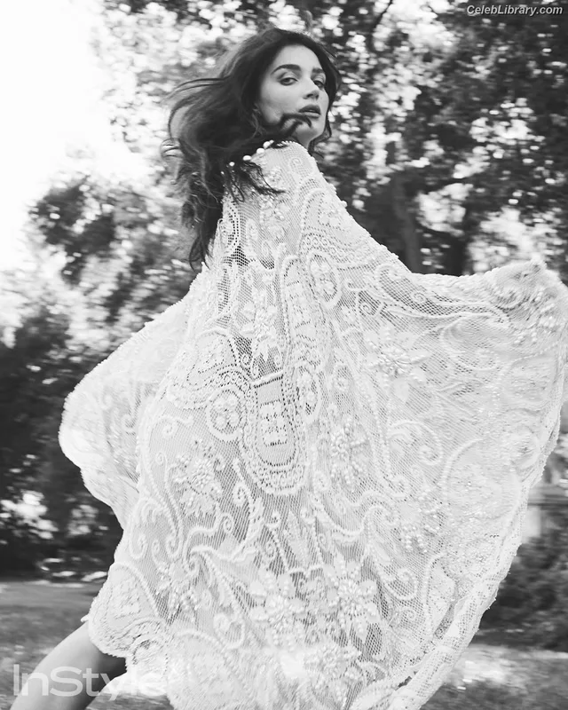 Eve Hewson photo 12 of 290