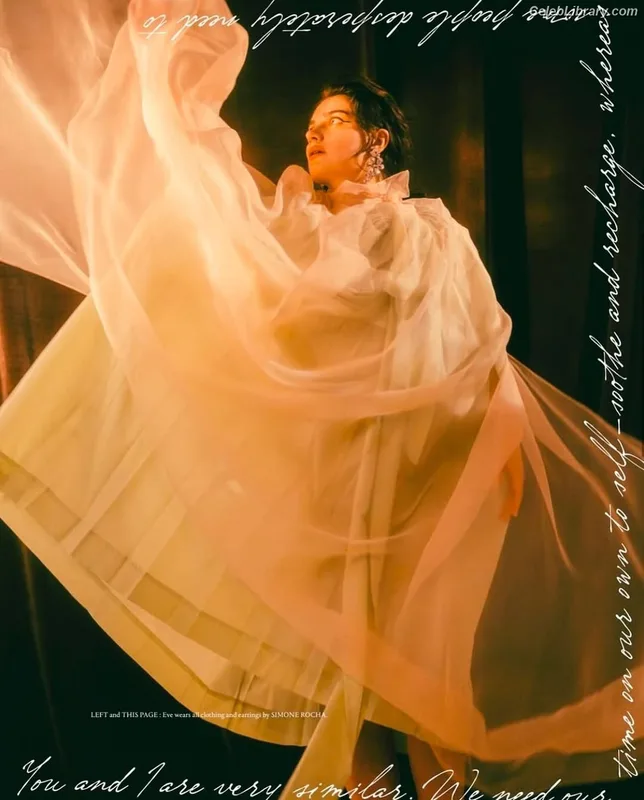 Eve Hewson photo 14 of 290
