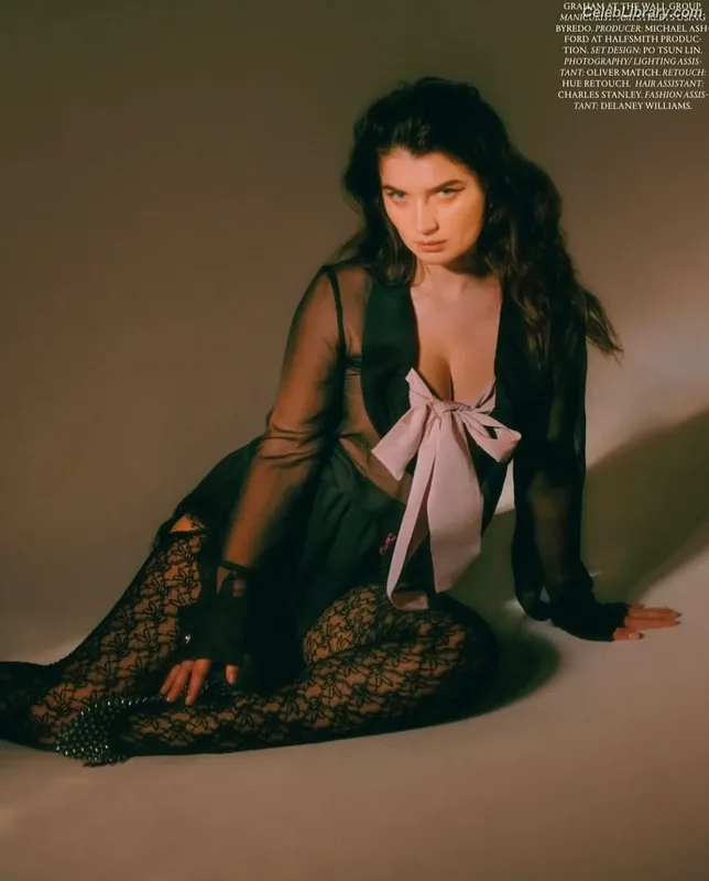 Eve Hewson photo 15 of 290