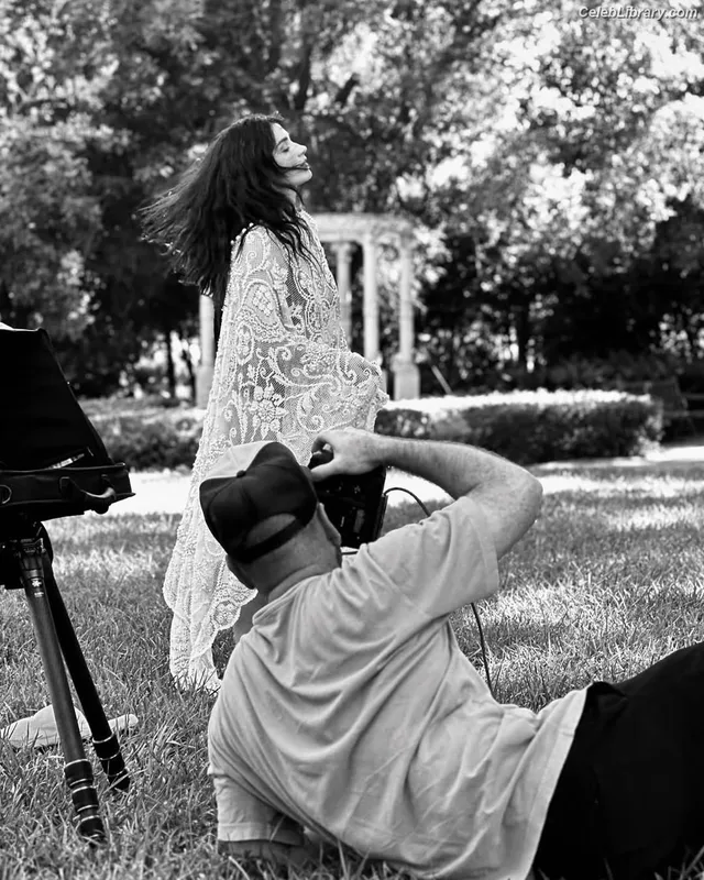 Eve Hewson photo 4 of 290