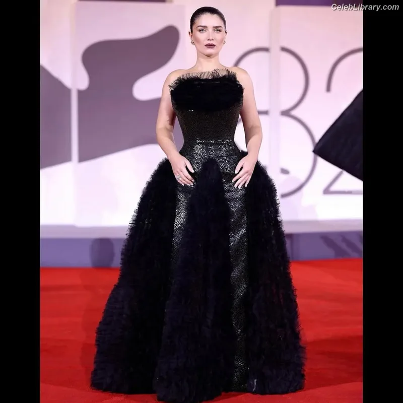 Eve Hewson photo 16 of 290
