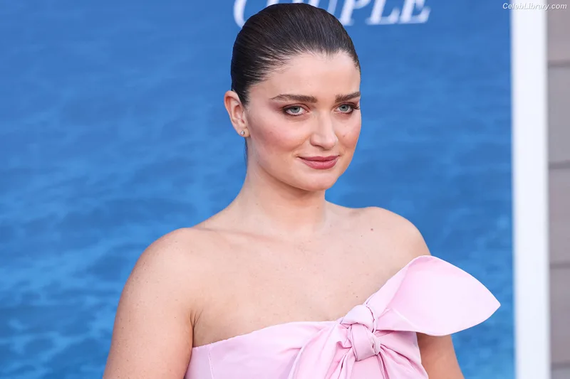 Eve Hewson photo 13 of 290