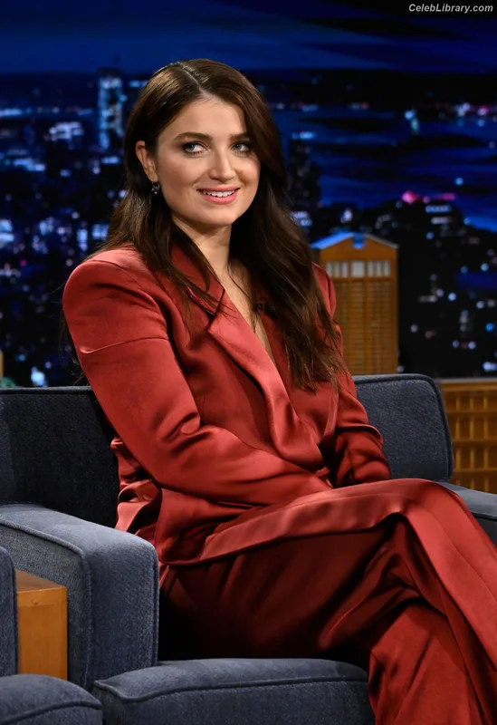Eve Hewson photo 20 of 290