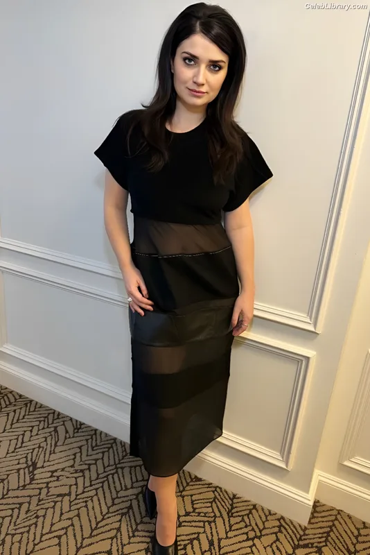 Eve Hewson photo 1 of 290