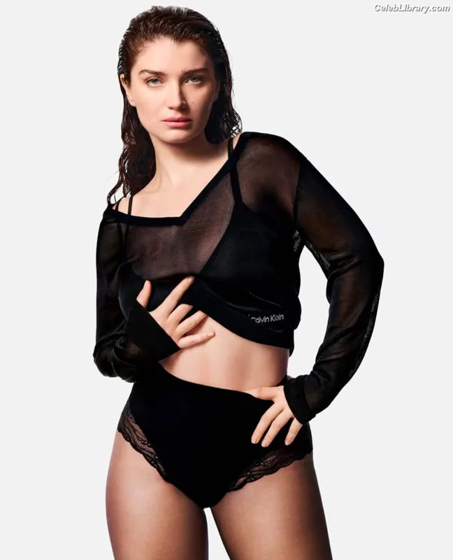 Eve Hewson photo 15 of 290