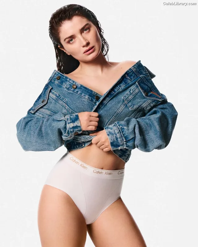 Eve Hewson photo 20 of 290