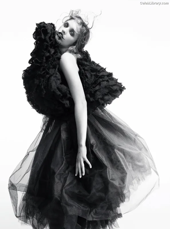 Ever Anderson photo 7 of 123
