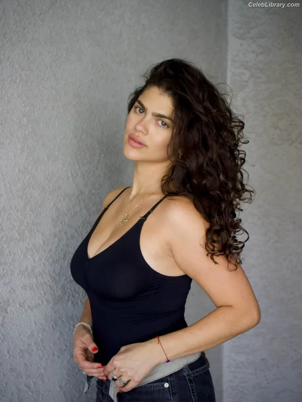 Fallon Smythe photo 16 of 92