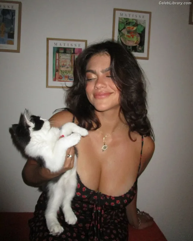 Fallon Smythe photo 17 of 92