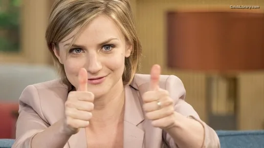 Faye Marsay photo 3 of 34