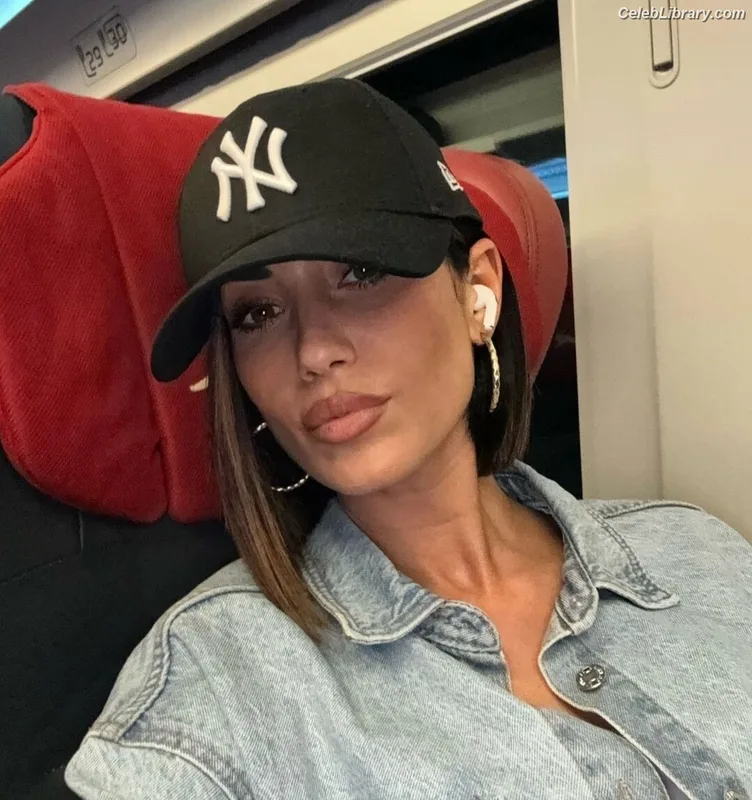 Federica Nargi photo 2 of 457