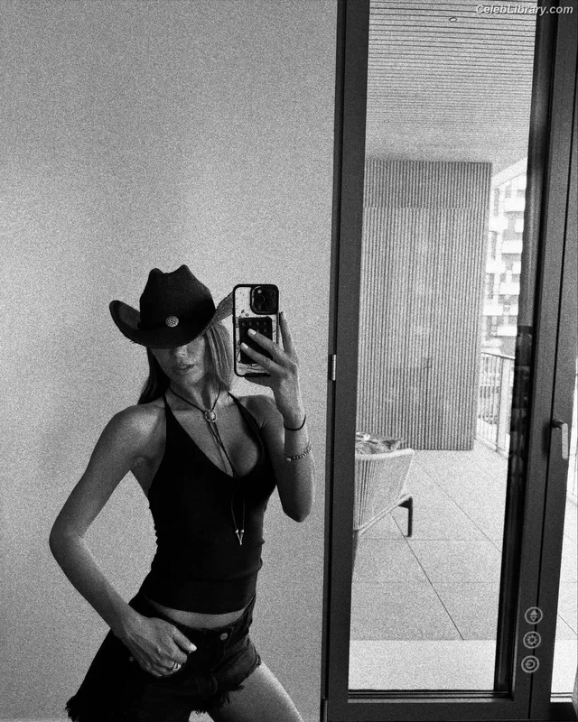 Federica Nargi photo 7 of 457