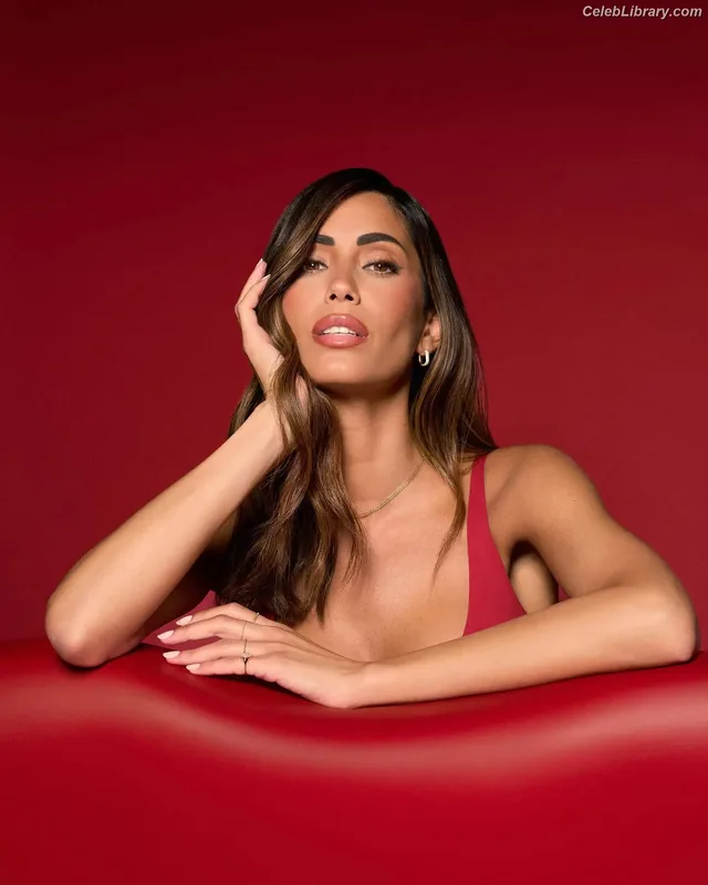 Federica Nargi photo 14 of 457