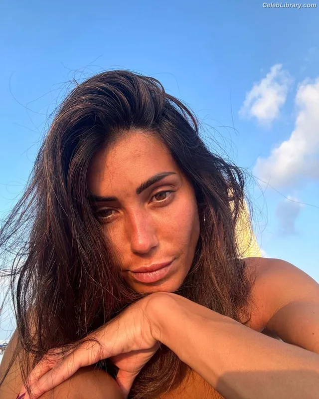 Federica Nargi photo 1 of 457