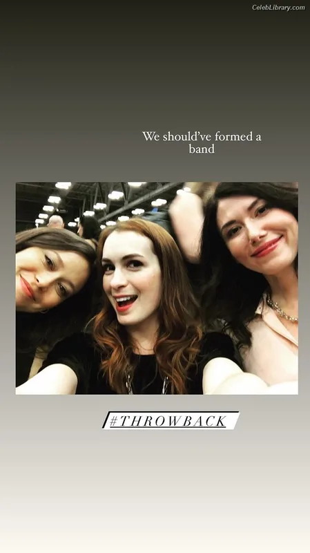 Felicia Day photo 20 of 197