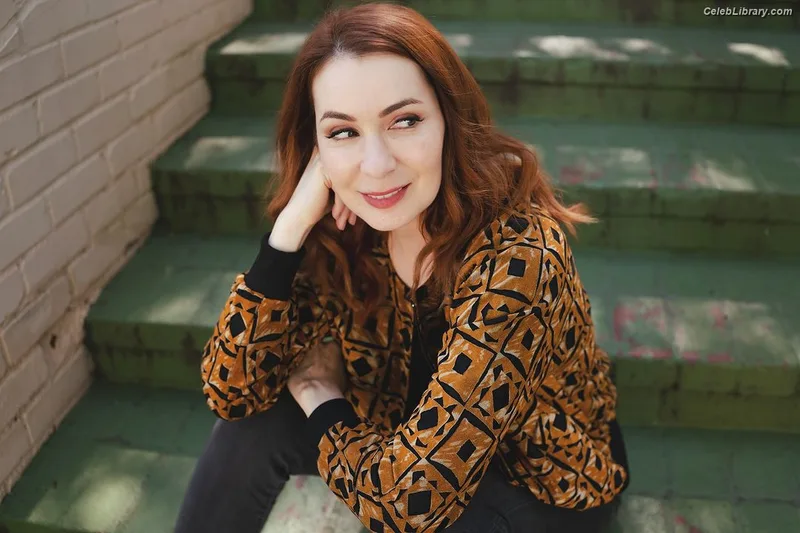 Felicia Day photo 1 of 197