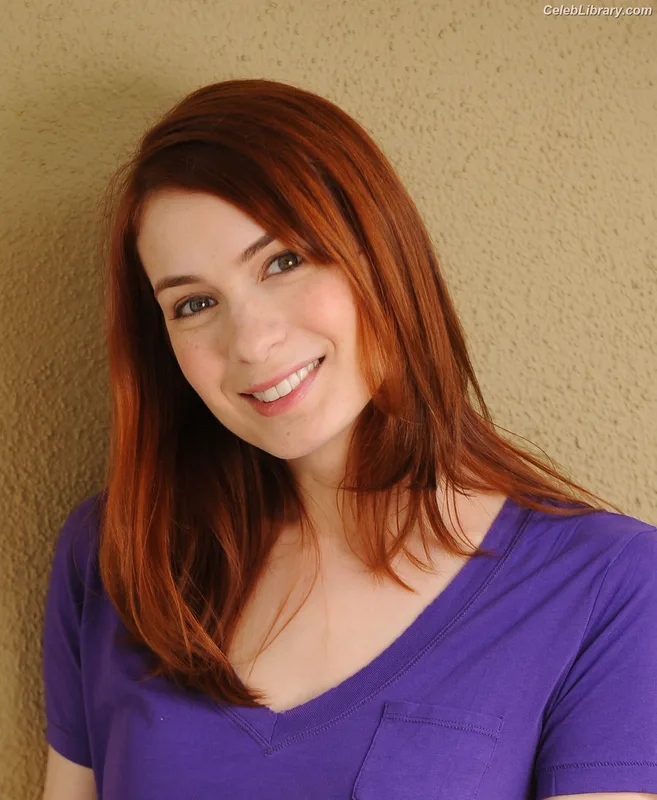 Felicia Day photo 16 of 197