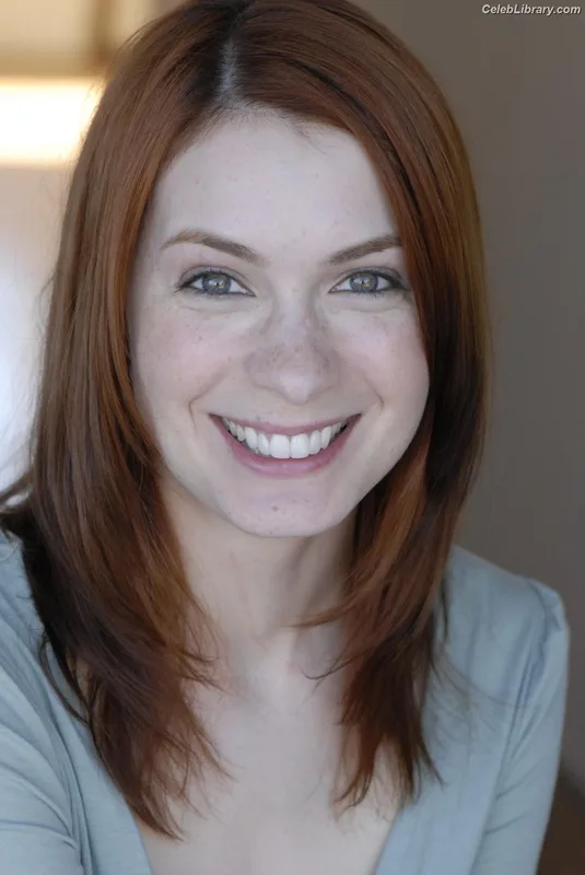 Felicia Day photo 21 of 197