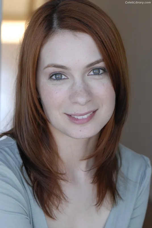 Felicia Day photo 1 of 197