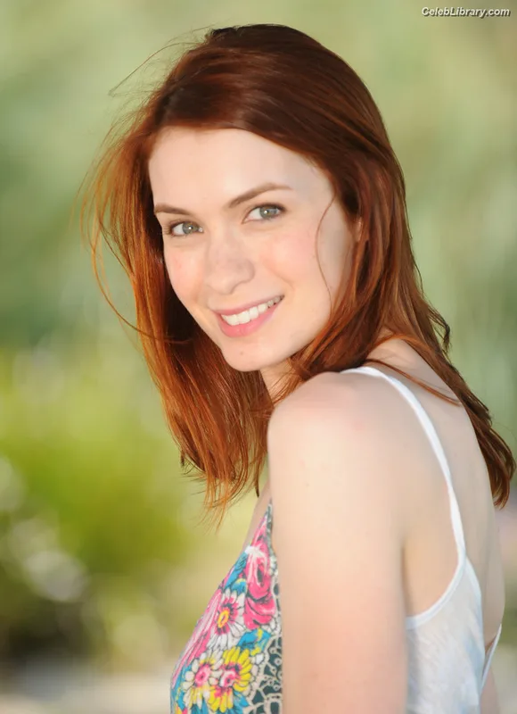 Felicia Day photo 9 of 197